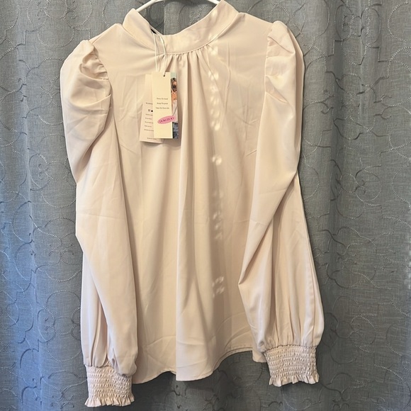 DOKOTOO SIZE M.  (new with tag) - Picture 2 of 5